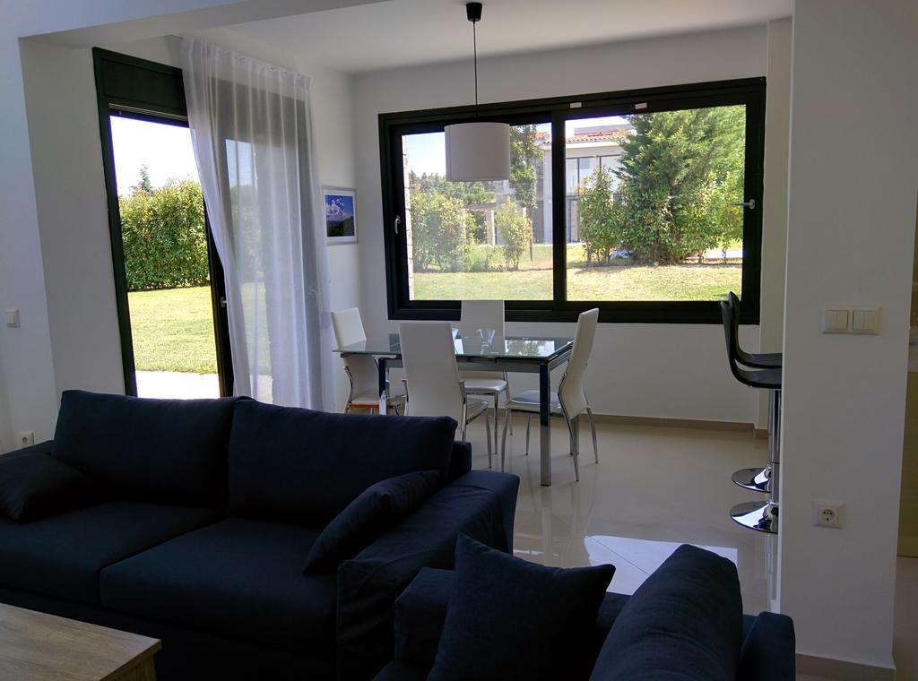 Sunny Sani Luxury Villas חדר תמונה
