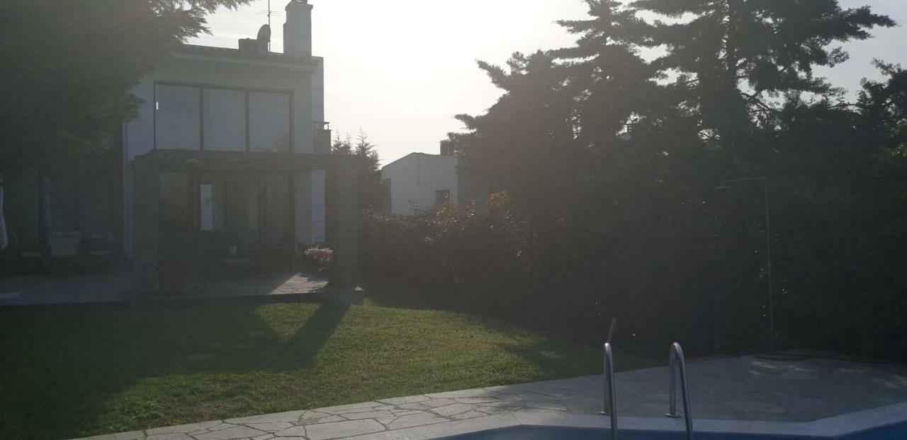 Sunny Sani Luxury Villas מראה חיצוני תמונה