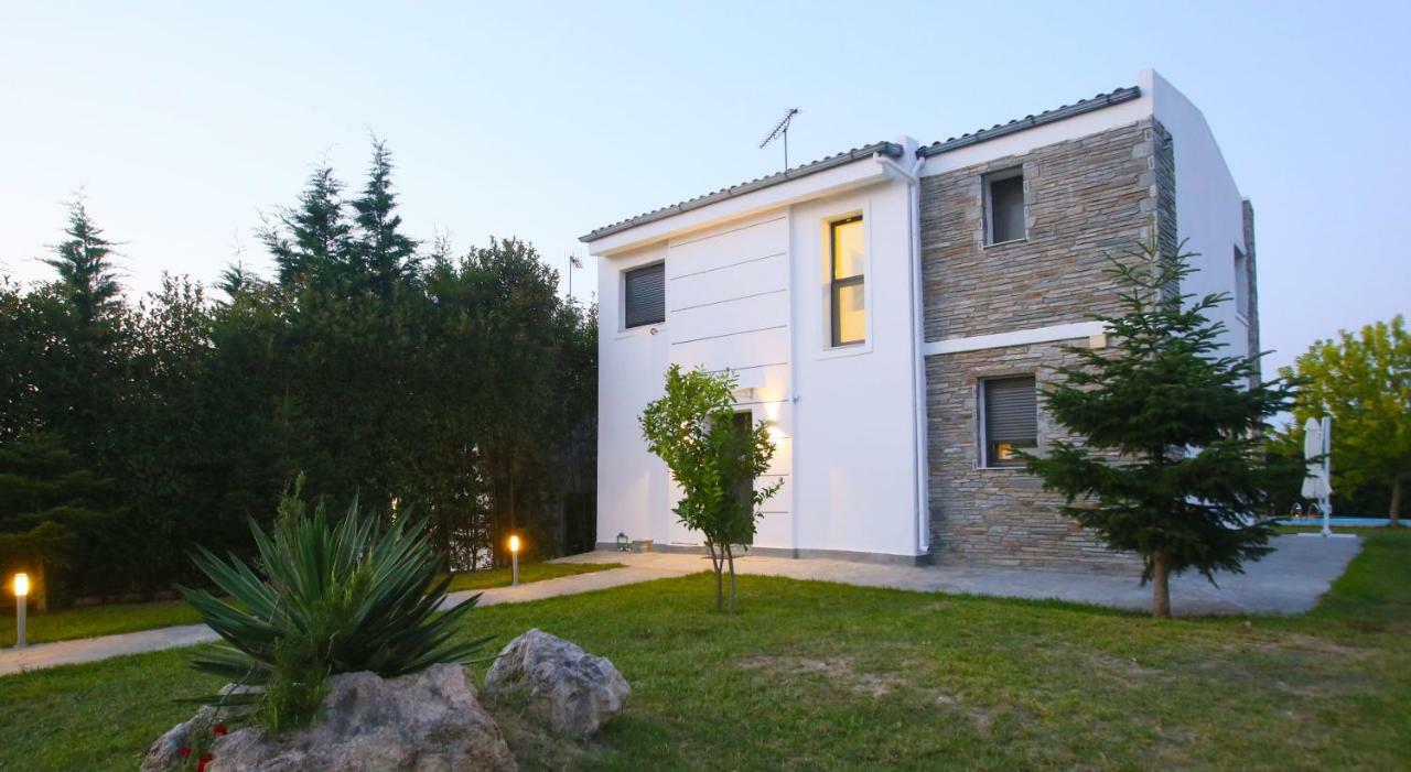 Sunny Sani Luxury Villas מראה חיצוני תמונה